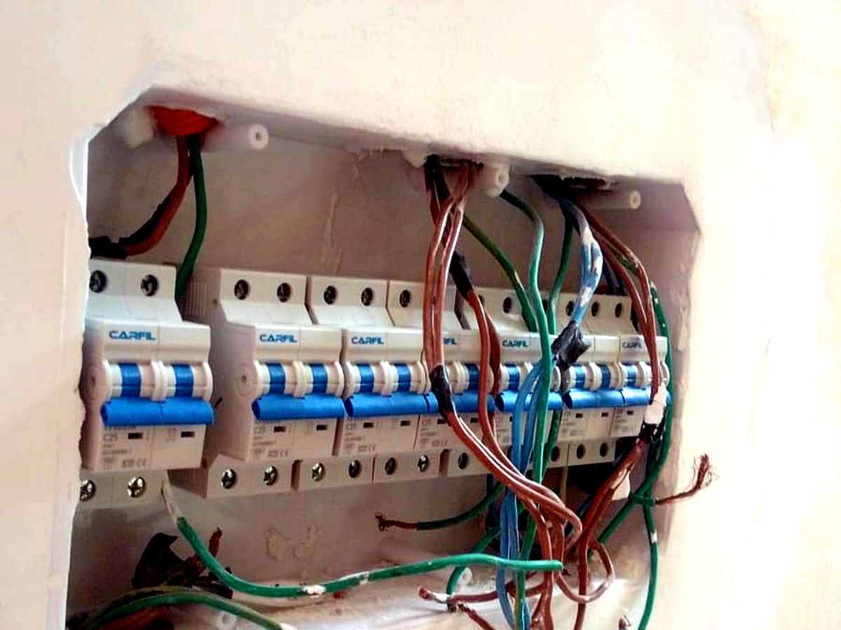 Tablero eléctrico instalado por Valenca Servicios